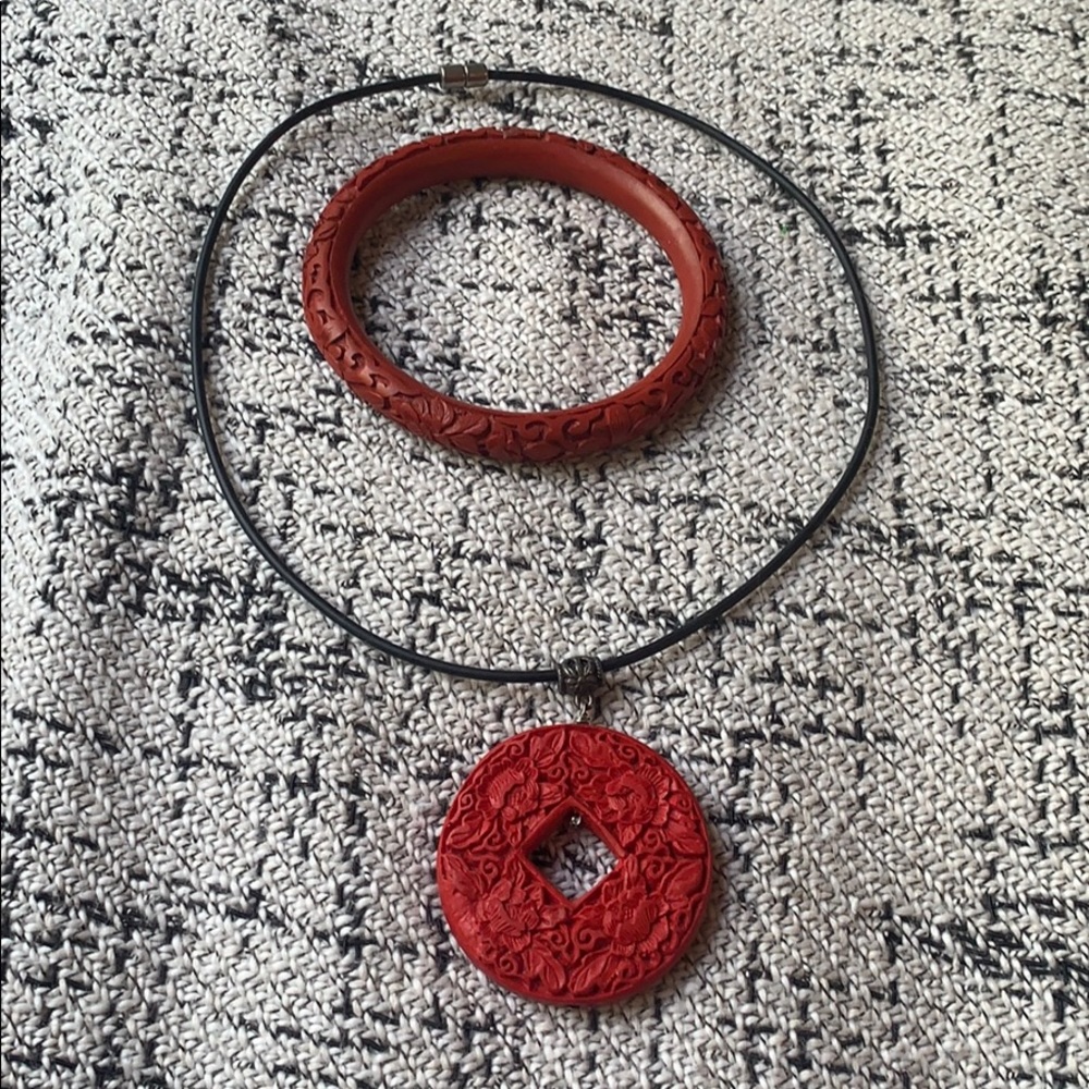 Ornately Carved Necklace and Bracelet Set